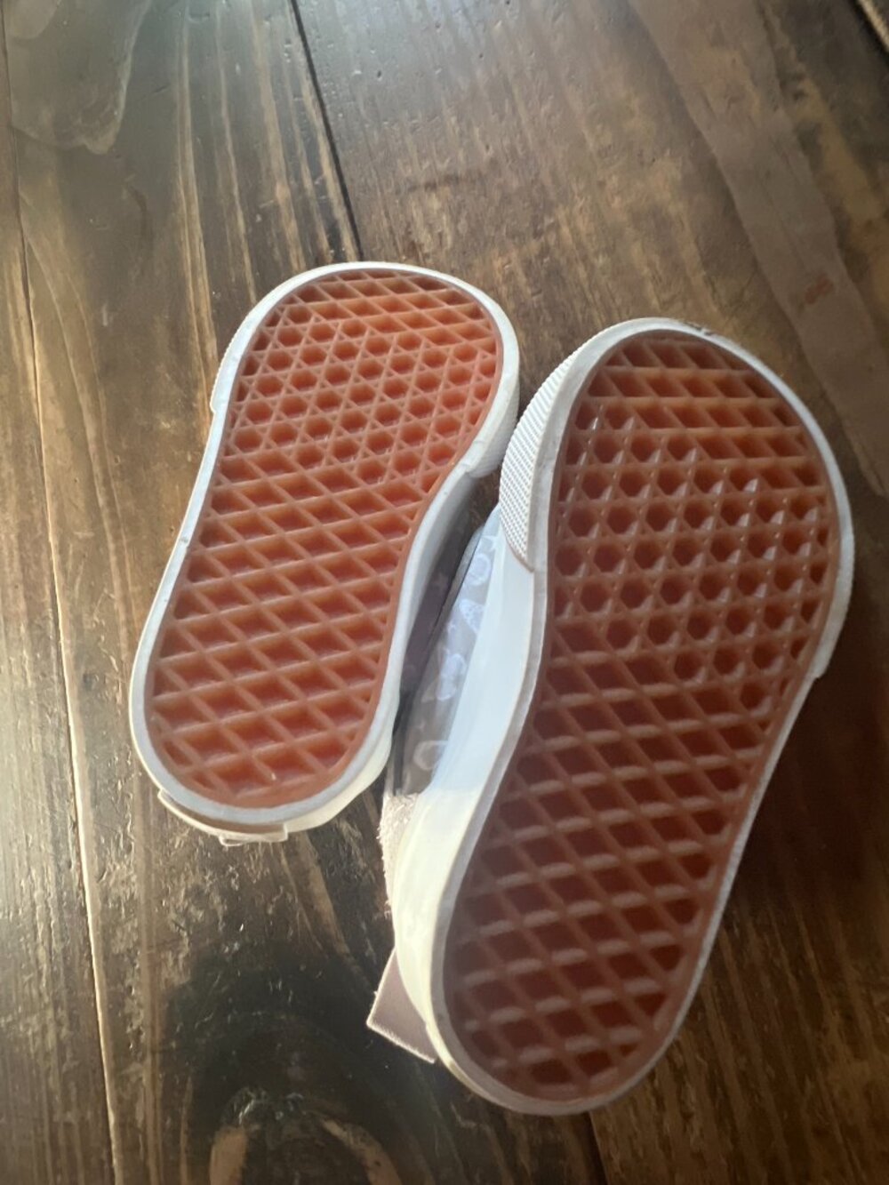 Size 4 - Picture 2 of 4